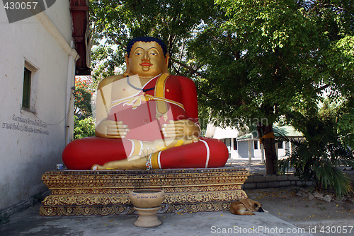 Image of Buddha in red