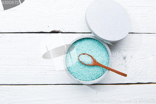 Image of Cup with blue bath salt