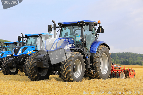 Image of New Holland T7 Agricultural Tractors 