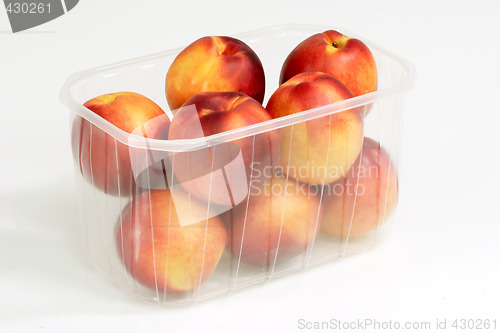 Image of Nectarines in a box