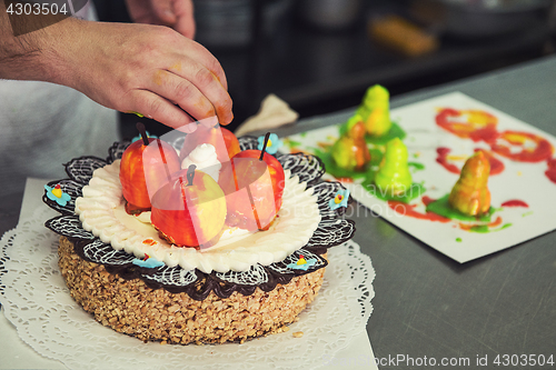 Image of Manual cakes production