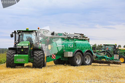 Image of John Deere Tractor and Samson Slurry Tanker