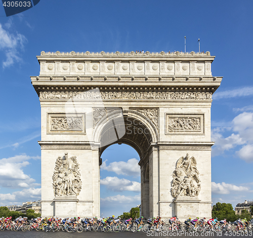 Image of The Peloton in Paris - Tour de France 2016