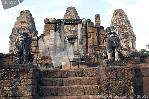 Image of Temple with lions