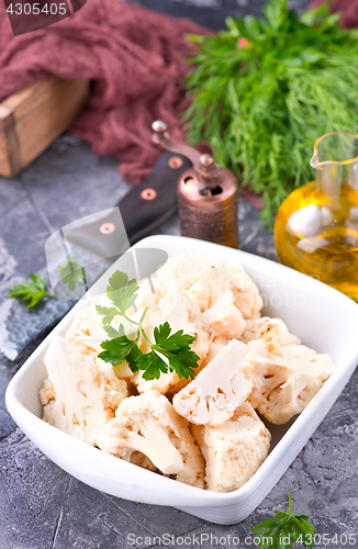 Image of raw cauliflower