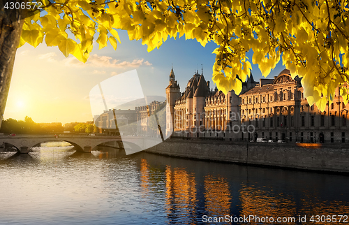 Image of Court of Cassation in autumn