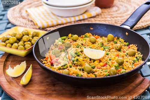 Image of Vegetarian paella with olives