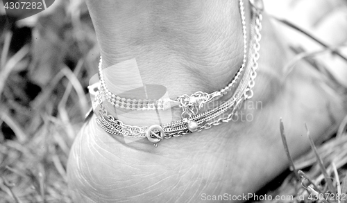 Image of Ankle jewelry.