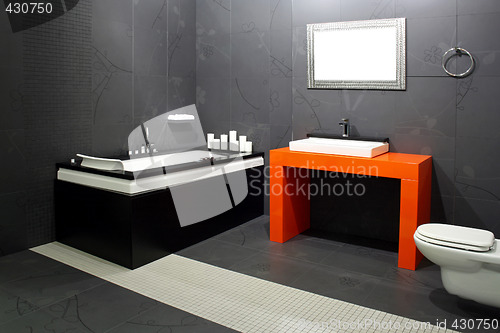 Image of Black bathroom