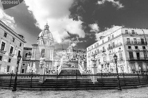 Image of Fontana Pretoria in Palermo, Sicily, Italy