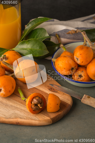 Image of loquats on kitchen counter