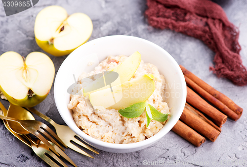 Image of oat porridge