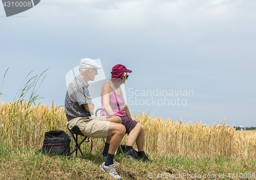 Image of Old Couple - Tour de France 2015