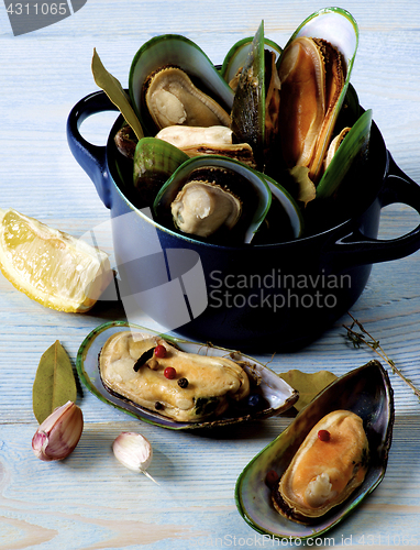 Image of Boiled Green Mussels