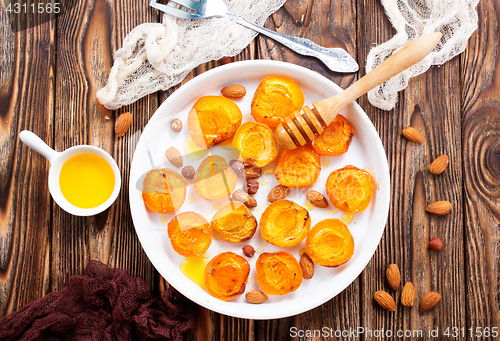 Image of apricots with honey