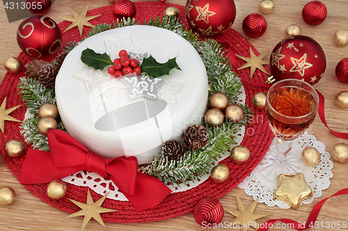 Image of Iced Christmas Cake and Sherry