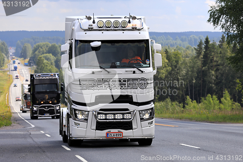 Image of Customized White Renault Trucks T on Truck Convoy