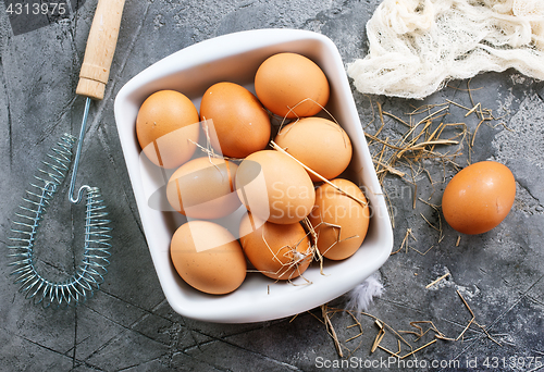Image of raw eggs