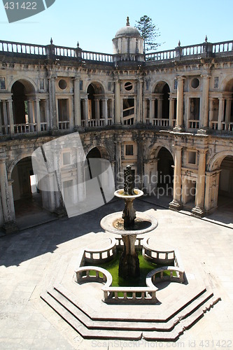 Image of Fountain at Tomar