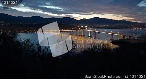 Image of Tasman Bridge at night