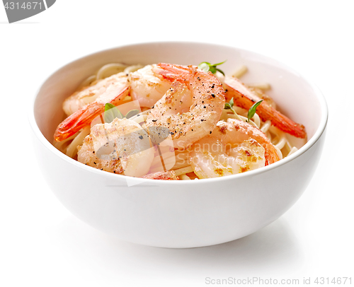 Image of Bowl of spaghetti and fried prawns