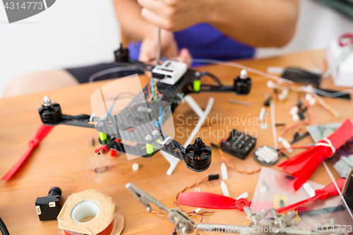 Image of Connecting the wire of flying drone