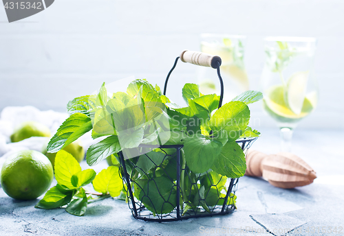 Image of ingredients for mojito