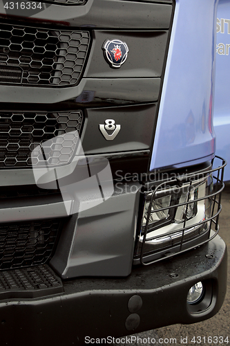 Image of Scania R650 XT V8 Truck Front Detail