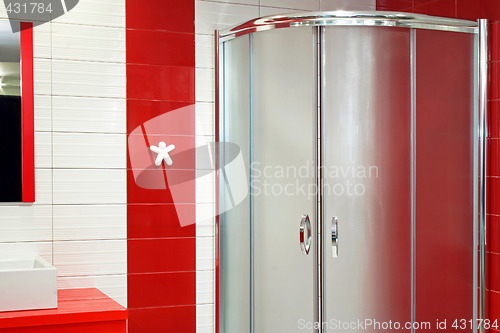 Image of Red shower