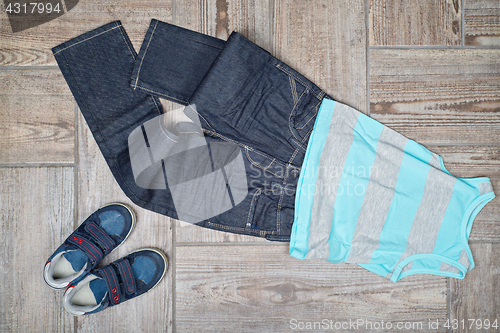 Image of Flat lay picture of boy\'s casual outfit.