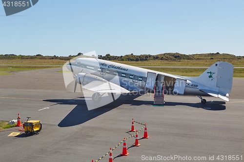 Image of DC-3 at the airport