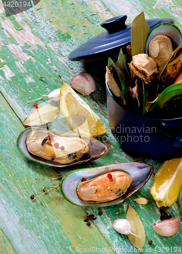 Image of Boiled Green Mussels