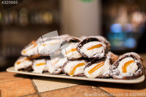 Image of pastry on plate at bakery