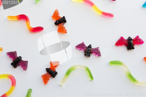 Image of gummy worms and bet candies for halloween party