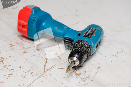 Image of Electric screwdriver at working surface