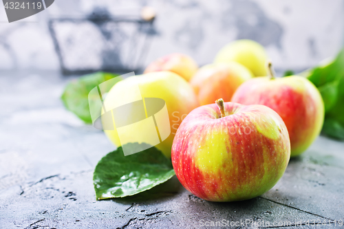 Image of fresh apples