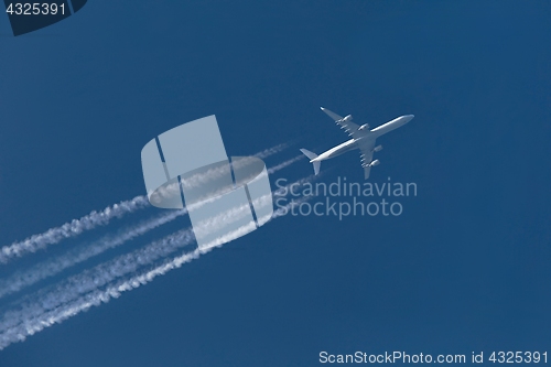 Image of Plane at cruising altitude