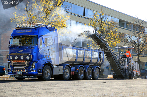 Image of Asphalt Milling in City