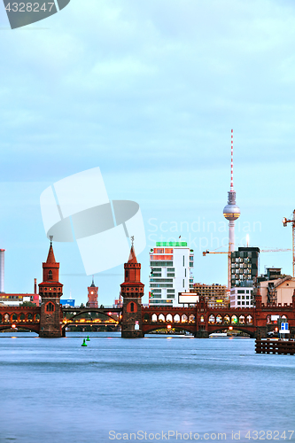 Image of Berlin cityscape with Oberbaum bridge