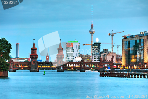 Image of Berlin cityscape with Oberbaum bridge