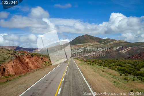 Image of Desert road in north Argentina quebrada
