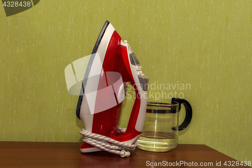 Image of Iron red color.