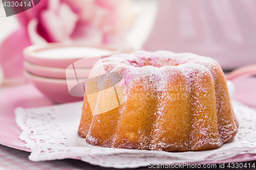 Image of Sponge pink cake