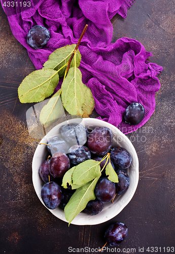 Image of fresh plums
