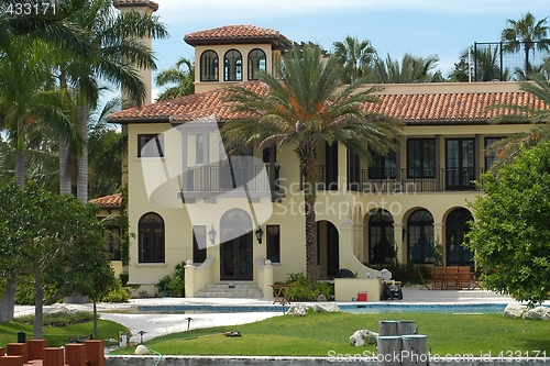 Image of Luxurious mansion