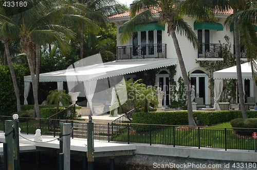 Image of Luxurious mansion