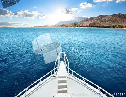 Image of Motor yacht in a bay