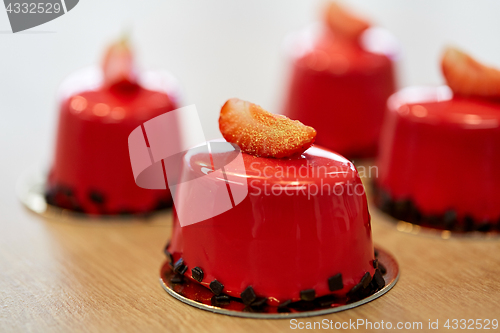 Image of strawberry mirror glaze cakes at confectionery