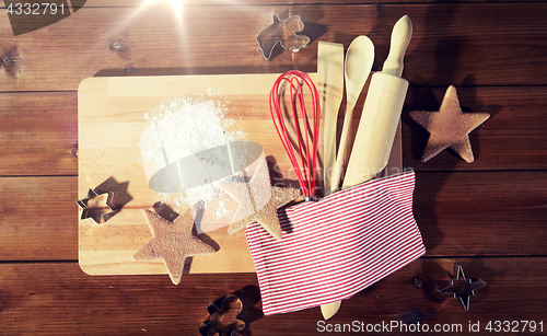 Image of close up of gingerbread and baking kitchenware set