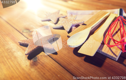 Image of close up of gingerbread and baking kitchenware set